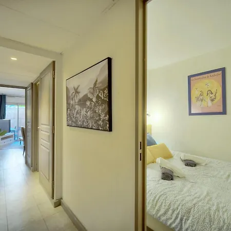Les Cinq - 2 Min Mer - Piscine - Terrasse - Vca Apartment *