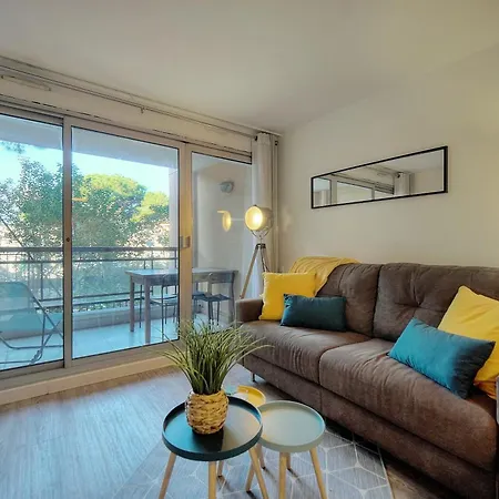 Les Cinq - 2 Min Mer - Piscine - Terrasse - Vca Apartment